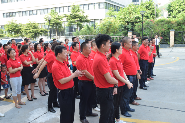 深圳厂房装修哪家好?【深圳新美装饰公司】（400-7777-347）不但拥有丰富的项目经验，同时资深的设计师资源以及团队力量让厂房装修更加专业，装修就找新美装饰.