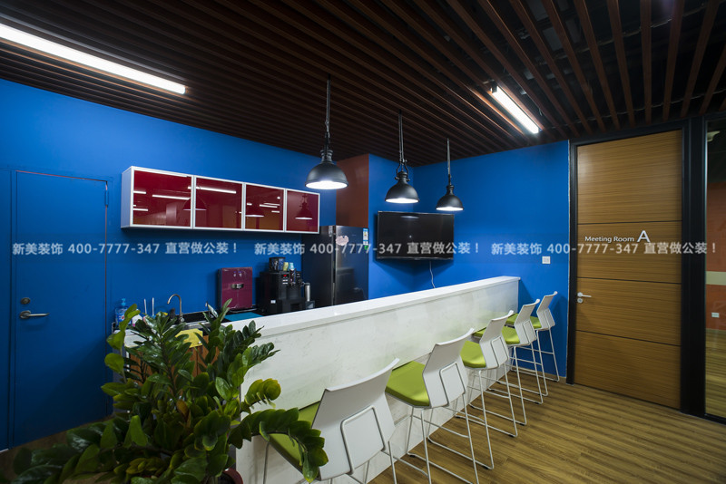 深圳办公室装修 | 活力复古 丽摄光电办公空间